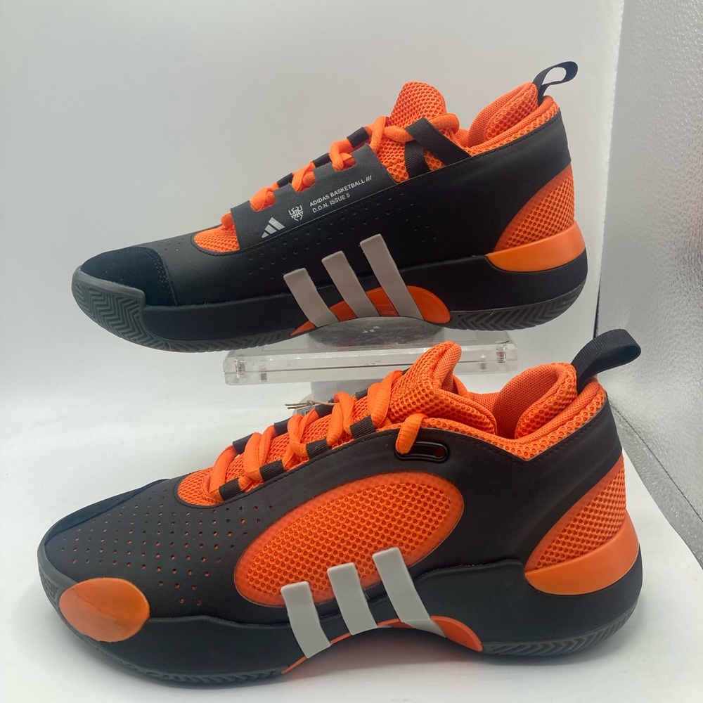 Adidas D.O.N Issue #5 Basketball Shoe Size (7.5 Men)(8.5 Women)
